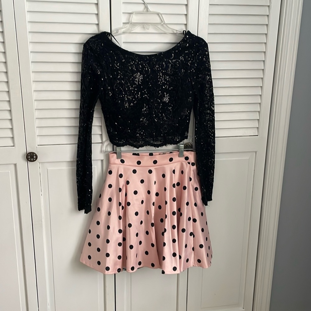 Super cute juniors party two piece dress, worn once